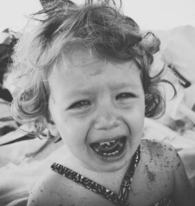 اسباب تسوس الاسنان عند الاطفال